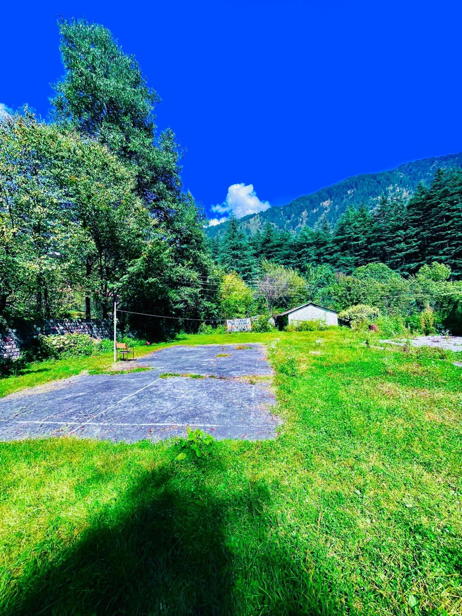Sagar Resort !! Mountain View ! Luxury Stay ! Family Resort ! Private Parking ! Near Mall Road 마날리 외부 사진