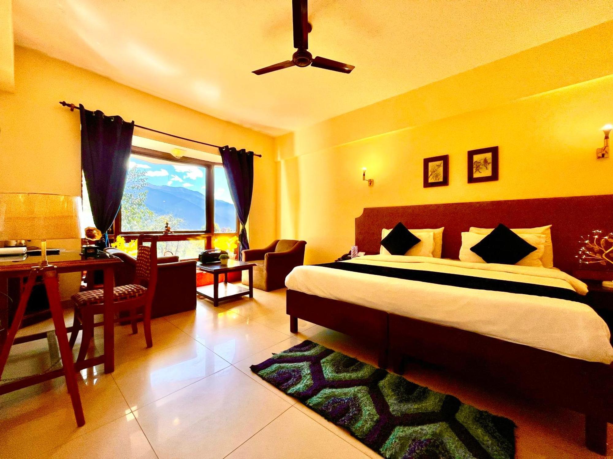 Sagar Resort !! Mountain View ! Luxury Stay ! Family Resort ! Private Parking ! Near Mall Road 마날리 외부 사진