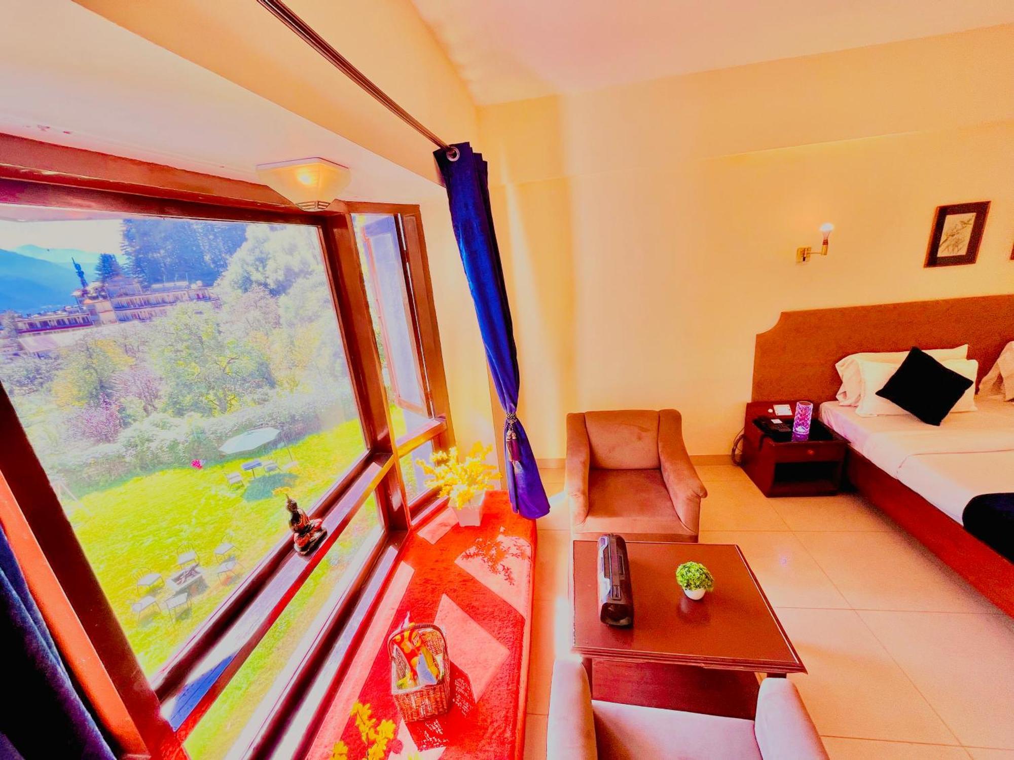Sagar Resort !! Mountain View ! Luxury Stay ! Family Resort ! Private Parking ! Near Mall Road 마날리 외부 사진