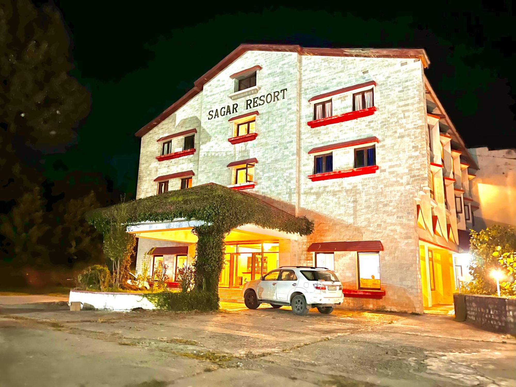 Sagar Resort !! Mountain View ! Luxury Stay ! Family Resort ! Private Parking ! Near Mall Road 마날리 외부 사진