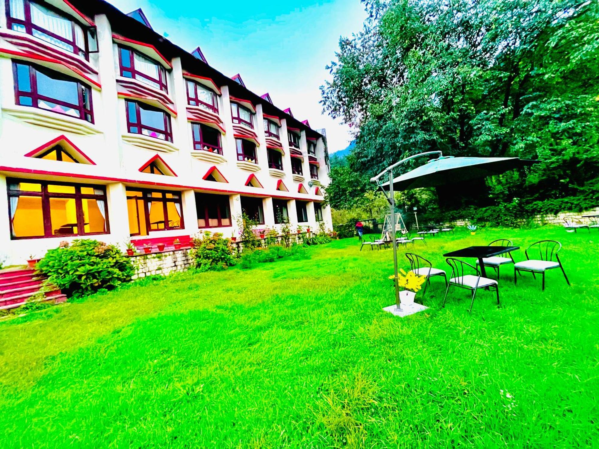 Sagar Resort !! Mountain View ! Luxury Stay ! Family Resort ! Private Parking ! Near Mall Road 마날리 외부 사진